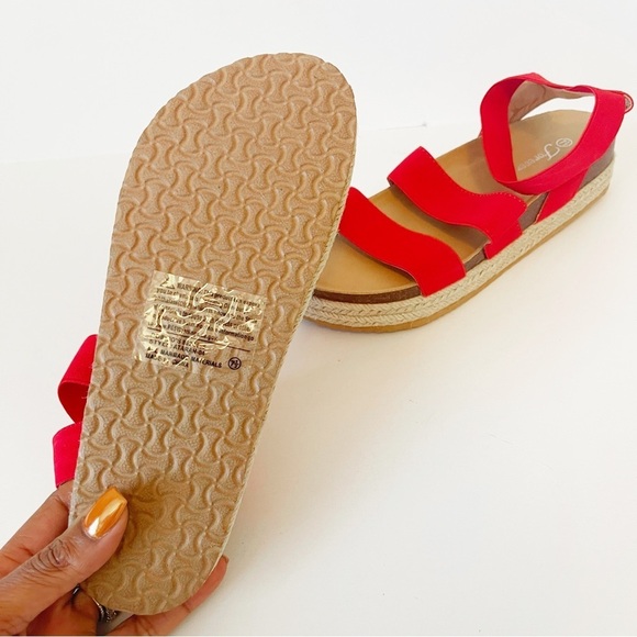 FOREVER 21 | Red Strappy Flatform Sandals Sz 7.5 - Picture 5 of 7